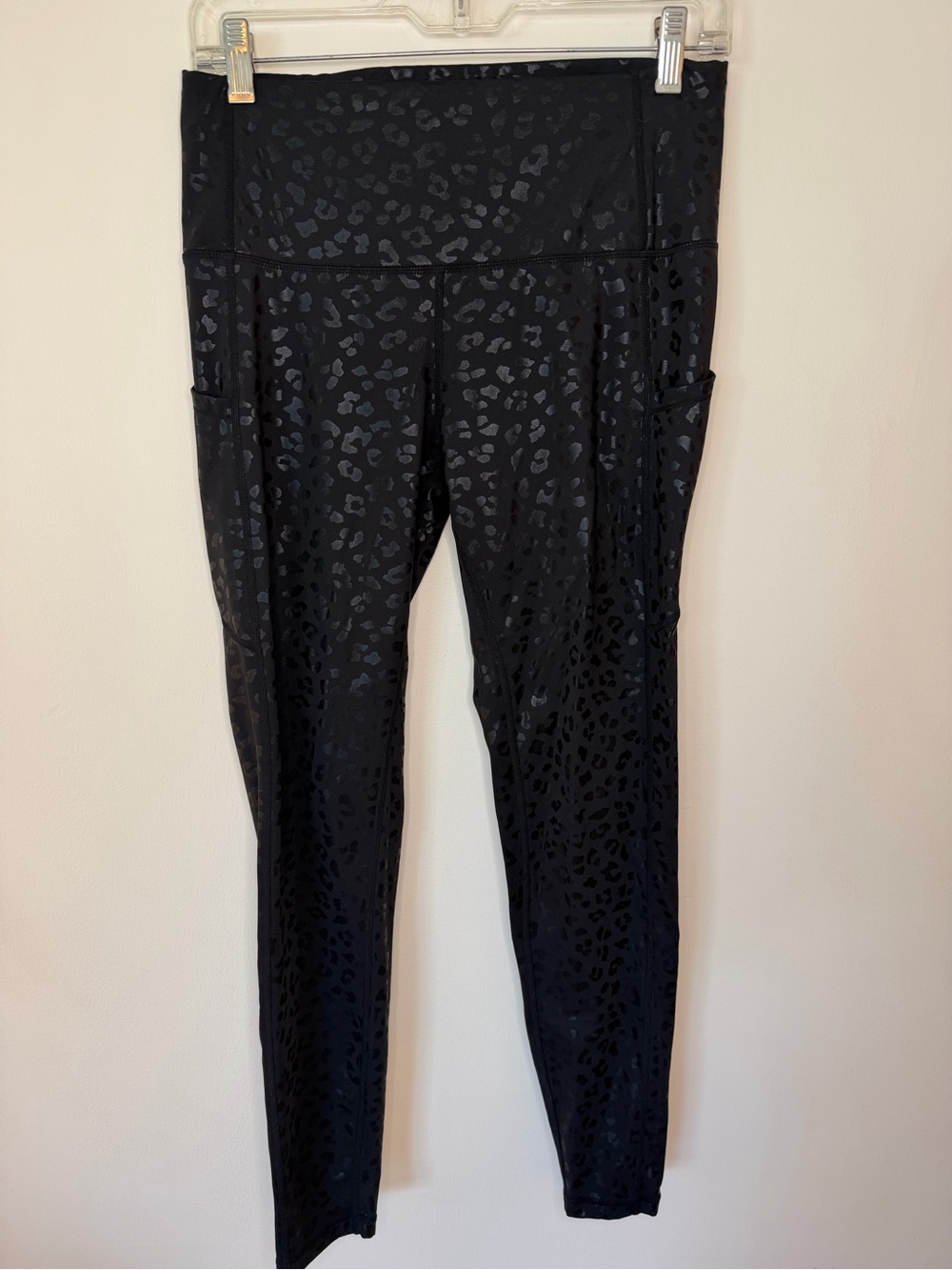 High-Waist Black Leopard Print Leggings woman’s size large fun cozy pockets